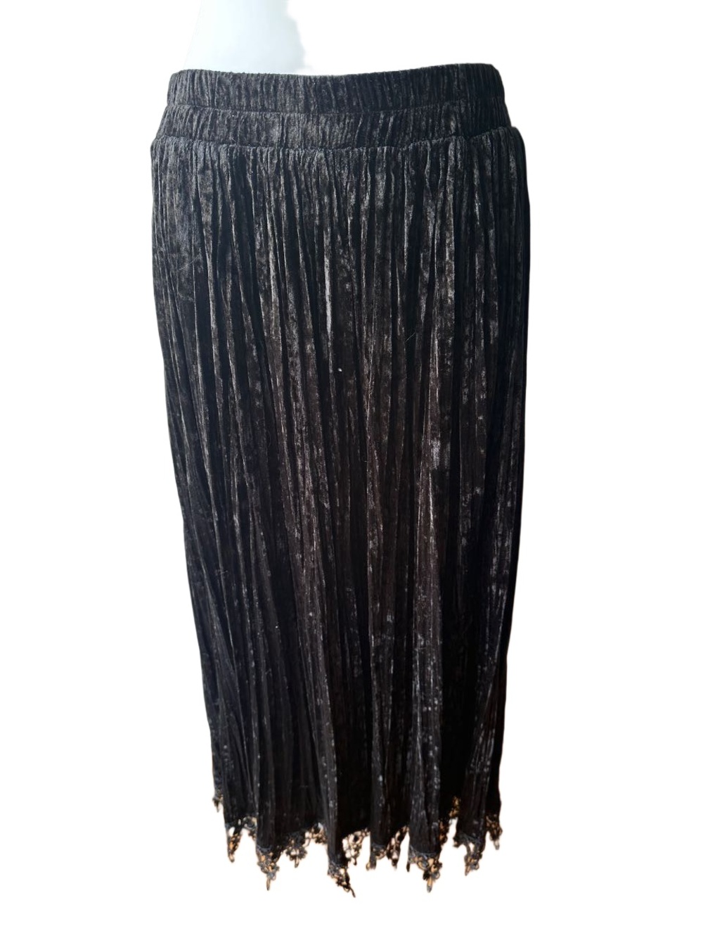 Stonebridge Black Pleated Velour Maxi Skirt XL Gothic Lace Beaded Hem 90s